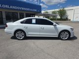 Used 2018 Volkswagen Passat 2.0T SE image 3