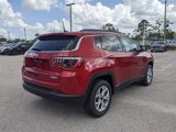 New 2025 Jeep Compass Latitude image 4