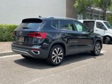 Used 2024 Volkswagen Taos SE image 3