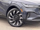 Used 2024 Lincoln Nautilus Reserve w/ Equipment Group 202A image 4