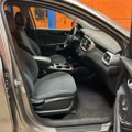 Used 2016 Kia Sorento LX image 6