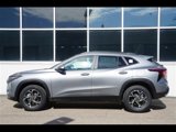 New 2025 Chevrolet Trax LT w/ LT Convenience Package image 2