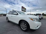 Used 2015 Nissan Pathfinder SV image 3