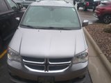 Used 2019 Dodge Grand Caravan SXT image 2