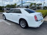 Used 2014 Chrysler 300 C image 2
