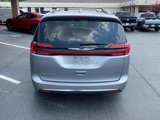 Used 2021 Chrysler Pacifica Touring-L image 5