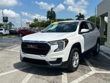 Used 2022 GMC Terrain SLE w/ Driver Convenience Package image 2