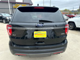 Used 2017 Ford Explorer XLT w/ Equipment Group 202A image 4