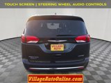 Used 2020 Chrysler Pacifica Limited image 3