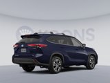 Used 2020 Toyota Highlander XLE image 4