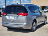 Used 2018 Chrysler Pacifica Touring-L Plus w/ Advanced Safetytec Group image 4