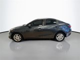 Used 2017 Toyota Yaris iA image 3