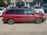 Used 2007 Chrysler Town & Country Limited image 2