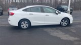 Used 2017 Chevrolet Cruze L image 2
