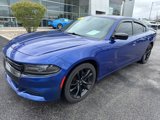 Used 2018 Dodge Charger SXT w/ Blacktop Package image 2