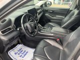 Used 2021 Toyota Highlander XLE image 3