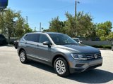 Used 2018 Volkswagen Tiguan SEL image 2