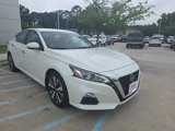 Used 2021 Nissan Altima 2.5 SV image 2