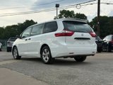 Used 2015 Toyota Sienna L image 5