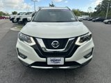 Used 2017 Nissan Rogue SV image 3