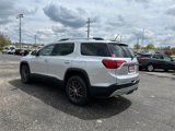 Used 2017 GMC Acadia SLT image 6