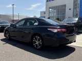 Used 2020 Toyota Camry SE image 3