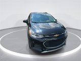 Used 2022 Chevrolet Trax LT w/ LT Convenience Package image 3