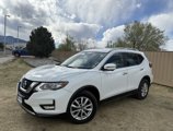 Used 2017 Nissan Rogue SV w/ SV Premium Package image 3