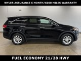 Used 2017 Kia Sorento LX w/ LX Convenience Package image 2