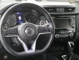 Used 2019 Nissan Rogue SV image 2