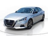 Used 2019 Nissan Altima 2.5 SR w/ SR Premium Package image 2