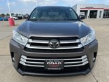 Used 2019 Toyota Highlander XLE image 6