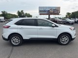 Used 2022 Ford Edge SEL w/ Convenience Package image 4