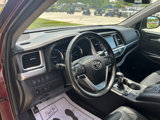 Used 2019 Toyota Highlander AWD V6 image 6