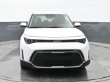 Used 2023 Kia Soul LX image 3