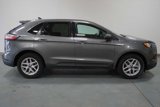 Used 2023 Ford Edge SEL image 6