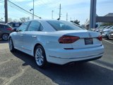 Used 2017 Volkswagen Passat 1.8T SEL Premium image 3