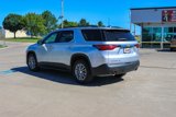 Used 2022 Chevrolet Traverse LT image 3