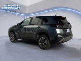 Used 2023 Nissan Rogue SV image 3