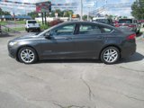 Used 2019 Ford Fusion SE image 2