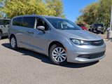 Used 2018 Chrysler Pacifica L image 2