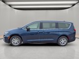 New 2025 Chrysler Pacifica Select image 4