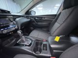 Used 2018 Nissan Rogue Sport SV image 2