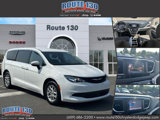 Used 2023 Chrysler Voyager LX image 2