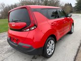 Certified 2022 Kia Soul LX image 3