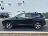 Used 2019 Jeep Cherokee Limited image 2
