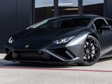 Used 2021 Lamborghini Huracan EVO image 3