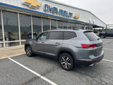 Used 2023 Volkswagen Atlas SE image 2