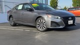 Used 2025 Nissan Altima 2.5 SV image 2