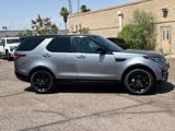 Used 2020 Land Rover Discovery Landmark image 2